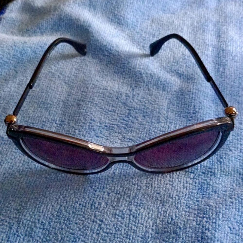 Alexander McQueen Cat Eye Sunglasses Authentic LN